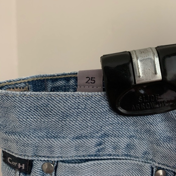 Citizens of Humanity Cropped Demin Shorts - Picture 3 of 5